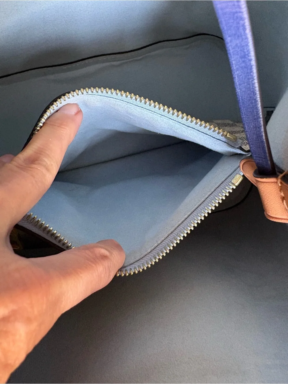 Louis Vuitton Damier Azur NeoNoe MM ‘By the Pool’ Blue 2021 Limited edition 🌊